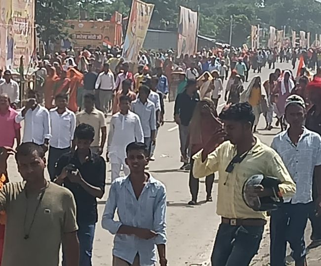 पीएम की सभा को लेकर शीशाबाडी में जुटने लगी भीड़